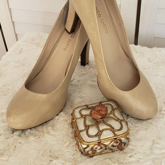 Franco Sarto Textured Leather Pumps Size 9.5 - Picture 1 of 7